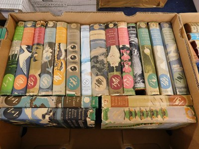 Lot 529 - 1 Box - New Naturalist