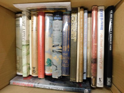 Lot 537 - 1 Box - Kingsley Amies, Roald Dahl etc