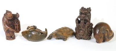 Lot 289 - Further group of carved wooden Netsuke...