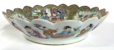 Lot 294 - A 19th Century Cantonese porcelain bowl with...