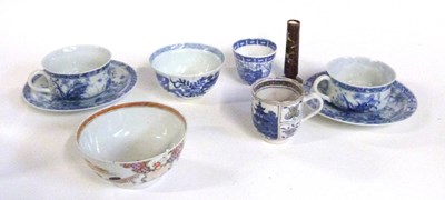 Lot 305 - A group of Chinese and Japanese ceramics...