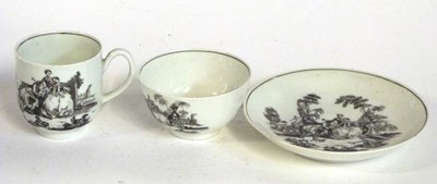 Lot 426 - A Worcester tea bowl and saucer with matching...