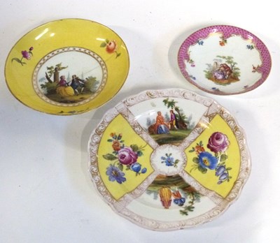 Lot 433 - A Meissen saucer with printed design together...