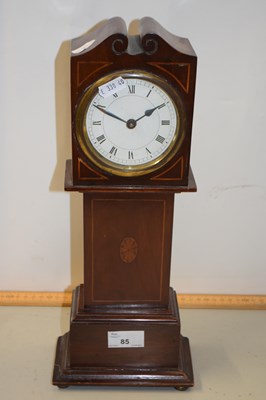 Lot 85 - A mahogany cased miniature grandfather clock