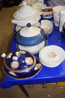 Lot 136 - Mixed Lot: Modern Limoges tureen and stand...