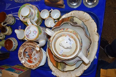 Lot 154 - Tray of mixed wares to include floral...