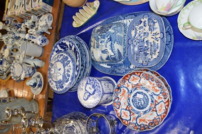 Lot 169 - Mixed Lot: Pair of Japanese Imari dishes...