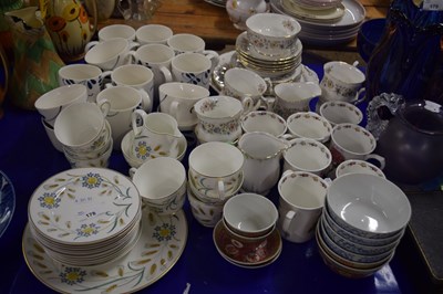 Lot 178 - Mixed Lot: Various assorted tea wares to...