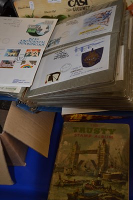 Lot 521 - Large album of various 1st day covers plus...