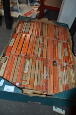 Lot 674 - Qty of assorted penguin classics and others