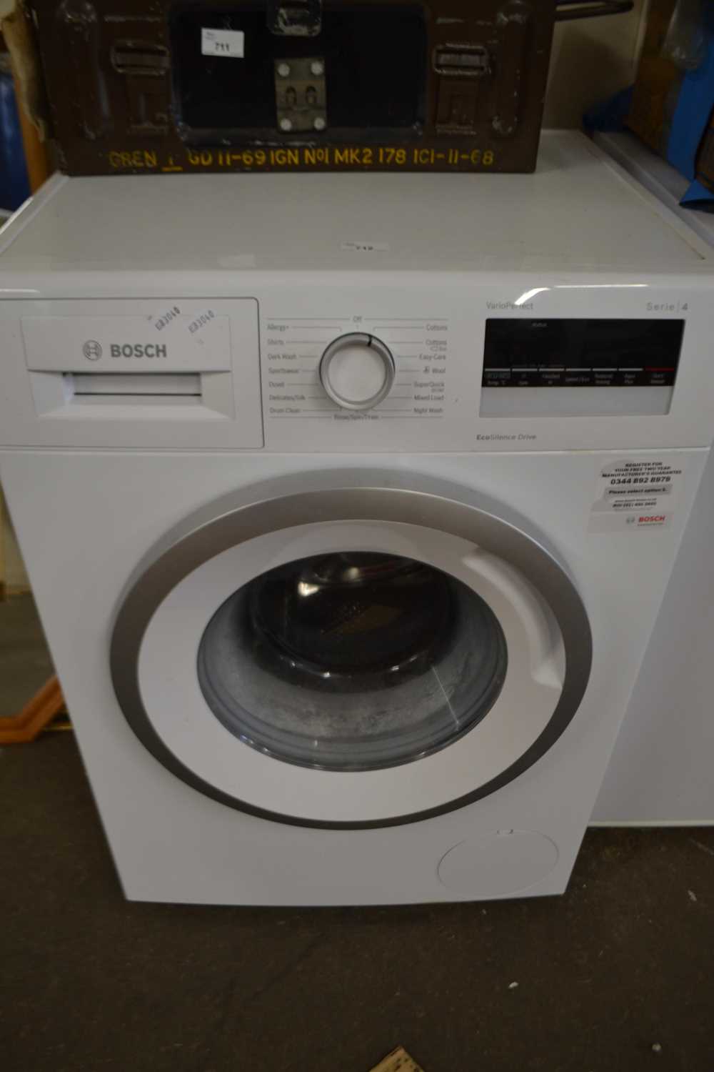 Lot 712 - Bosch series 4 washing machine