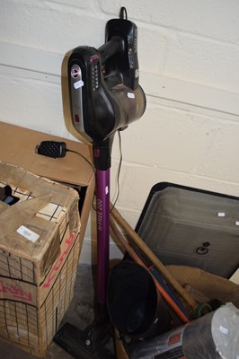 Lot 918 - Hoover cordless vacuum cleaner