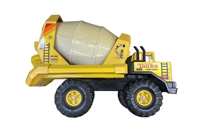 Lot 259 - A large Tonka Turbo-Diesel cement mixer