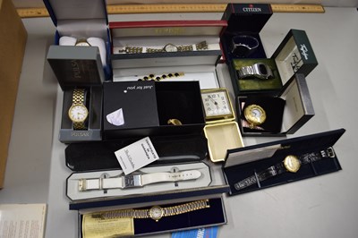 Lot 138 - A box of various assorted cased wristwatches...