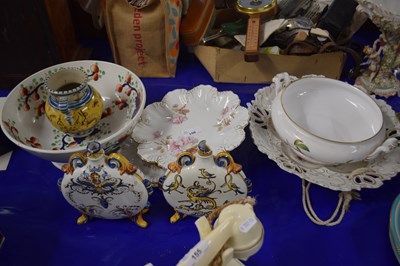 Lot 156 - Mixed Lot: Various assorted ceramics to...