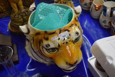 Lot 181 - Tigers head jardiniere