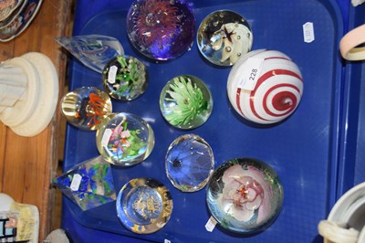 Lot 228 - Collection of various assorted paperweights