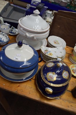 Lot 283 - Mixed Lot: Modern Limoges tureen and stand...