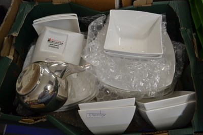 Lot 624 - Quantity of Maxwell & Williams white dinner wares