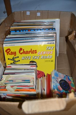 Lot 724 - Large quantity of assorted LP's and singles