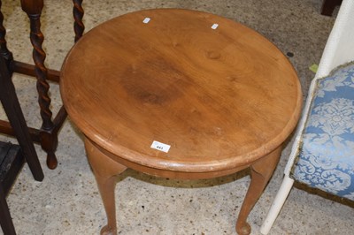 Lot 443 - Circular coffee table on cabriole legs