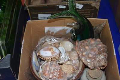 Lot 953 - Box of various assorted sea shells, Art Glass...