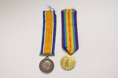 Lot 5 - First World War British medal pair comprising...