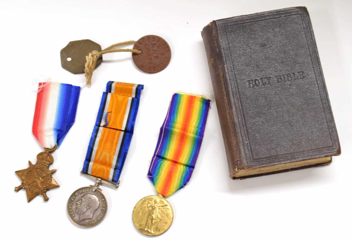 Lot 12 - First World War British trio medal group to...