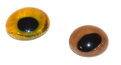 Lot 190 - Two early/mid 20th Century taxidermy glass eyes