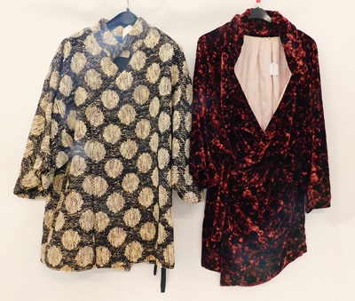Lot 40 - A Japanese woollen black and white kimono...