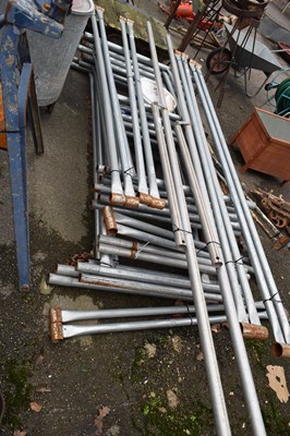 Lot 130 - Quantity of galvanised scaffold tower