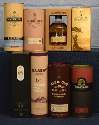 Lot 266 - Eight bottles of whisky to include Aberlour,...