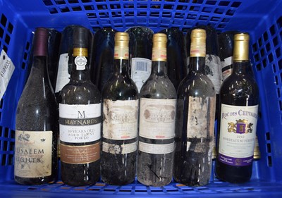 Lot 280 - Thirteen bottles of asorted wine and port, (13)