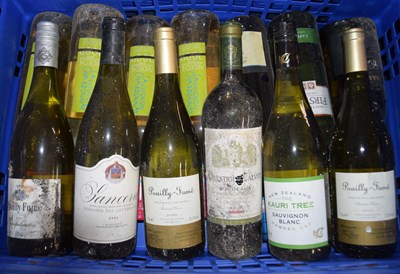 Lot 290 - Thirteen bottles of assorted wine to include...