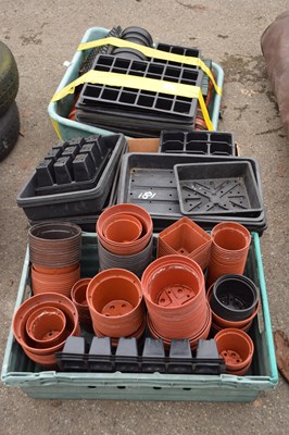 Lot 181 - Large quantity of plastic seed trays, plant...