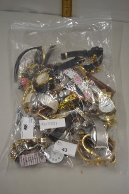 Lot 43 - Bag of various assorted watches