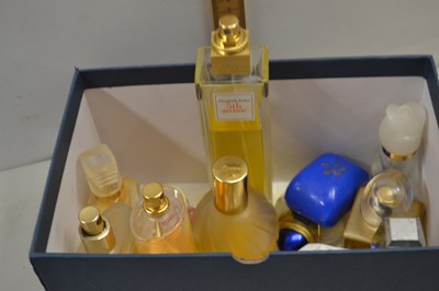 Lot 66 - Box of various vintage perfume bottles