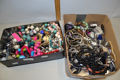 Lot 87 - Two boxes of assorted costume jewellery