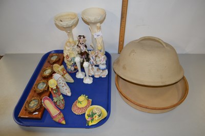 Lot 165 - Box of various assorted ceramics together with...