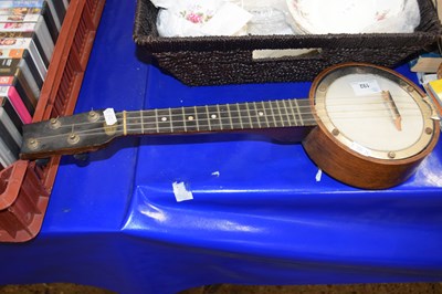 Lot 192 - Small banjo