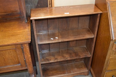 Lot 780 - Three tier free standing pine bookshelf