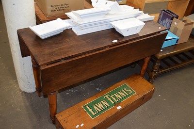 Lot 806 - Drop leaf dining table