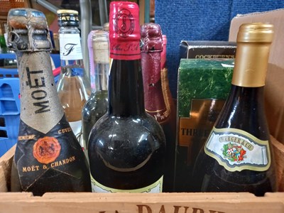 Lot 309 - Mixed lot: to include port, brandy, Moet...