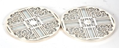 Lot 12 - Two matching vintage pierced silver and glass...
