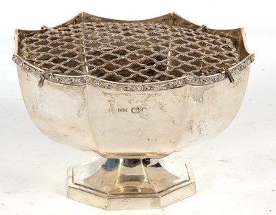 Lot 46 - Hallmarked silver pedestal rose bowl of...