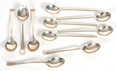 Lot 133 - Five silver slip end egg spoons, Sheffield...