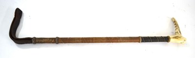 Lot 159D - Heavy antler handle riding crop/ hunting whip