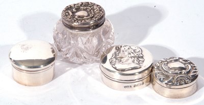 Lot 155 - Collection of three various silver and white...