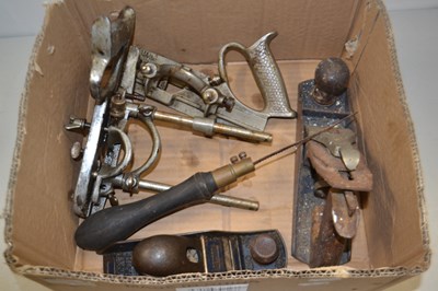 Lot 58 - Box of various wood working planes