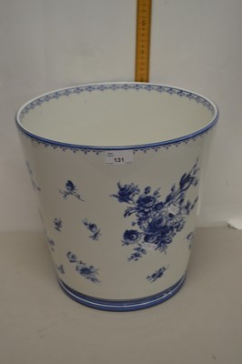 Lot 131 - Large blue and white jardiniere